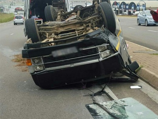 Taxi accident caused traffic delays in Kyalami.